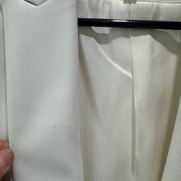 Reiss White Women's Myla Skirt Suit Set (Jacket + Skirt) (Size 6/8) - Picture 4 of 15